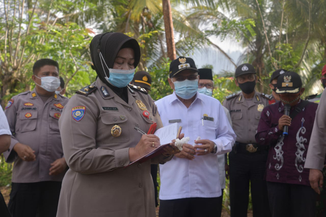 Tim penilai Kampung Tangguh Provinsi Sumatera Barat, saat menilai Desa Balai Batu Sandaran Kecamatan Barangin.