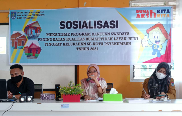 Dinas Perumahan Dan Kawasan Permukiman (Perkim) menggelar Sosialisasi mekanisme program bantuan swadaya peningkatan kualitas Rumah Tidak Layak Huni (RTLH)