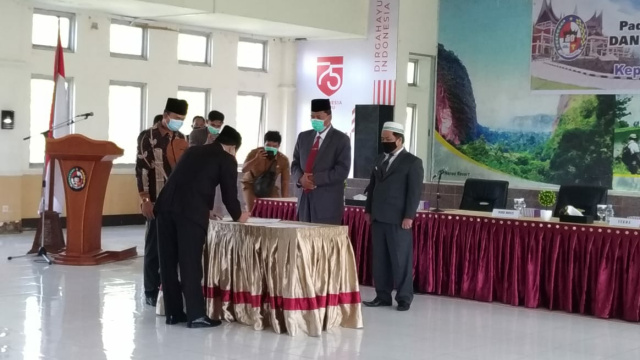 Serahterima jabatan Bupati Limapuluh Kota.