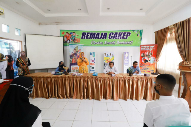 Teknikal Meeting (Pembekalan) untuk menambah wawasan dan pengetahuan calon duta genre, di Aula Kantor DP3AP2KB, Rabu (17/2). 