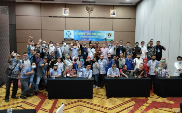 46 wartawan Sumbar berkompeten usai mengikuti UKW yang digelar PWI bersama Dewan Pers