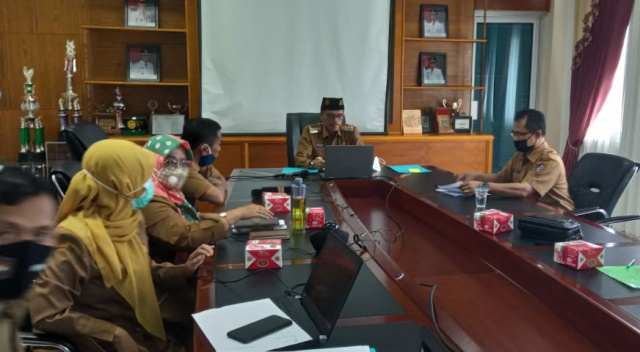Bupati Kabupaten Limapuluh Kota, Safaruddin Dt. Bandaro Rajo membuka kegiatan pelaksanaan aksi konvergensi percepatan pencegahan Stunting yang digelar secara virtual 