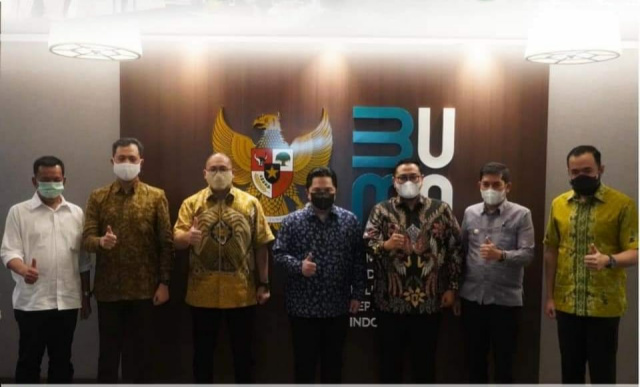 Walikota Bukittinggi Erman Safar bersama sejumlah kepala daerah temui Menteri BUMN Erick Thohir diinisiasi Anggota DPR RI Andre Rosiade