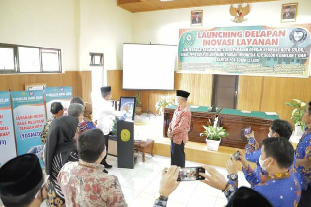 Wakil Walikota Solok Ramadhani ketika melaunching delapan Inovasi.