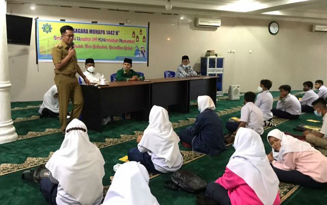 Wakil Walikota Erwin Yunaz membuka secara resmi kegiatan pesantren Ramadhan 2021 yang digelar SMP Muhammadiyah Payakumbuh