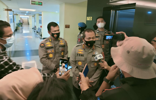 Kapolda Sumbar memberikan keterangan terkait pos penyekatan mudik lebaran 2021