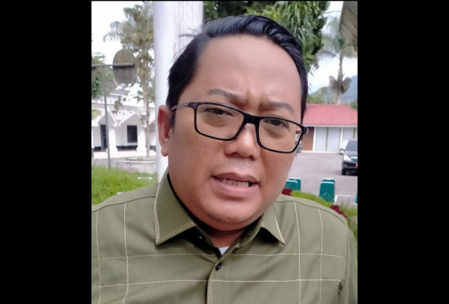 Hendra Saputra,SH Anggota Pansus LKPJ Walikota Padang Panjang Tahun 2020.