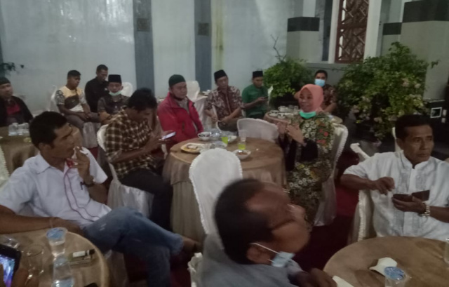 Buka bersama Ketua DPRD Kota Solok dengan wartawan
