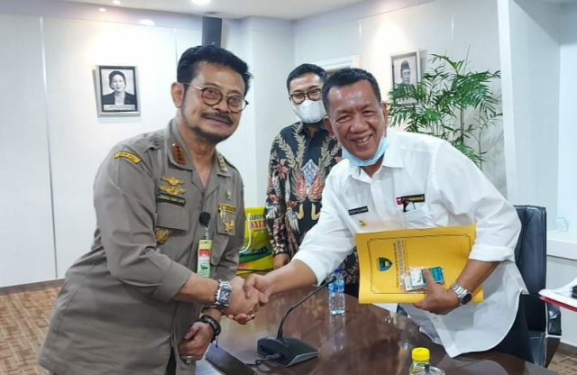 Bupati Pessel Rusma Yul Anwar saat bertemu Menteri Pertanian Syahrul Yasin Limpo