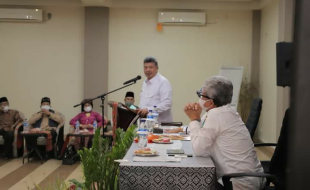 Walikota Zul Elfian ketika membuka acara Pelatihan Pengelola Desa Wisata.