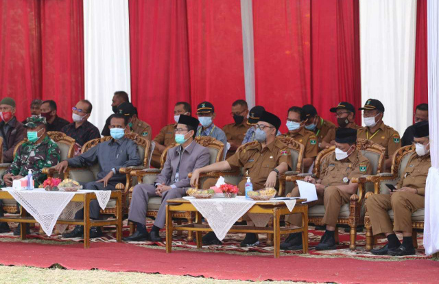Tim penilaian Kelurahan Berprestasi Tingkat Prov. Sumbar saat datangi Kelurahan Campago Guguk Bulek 