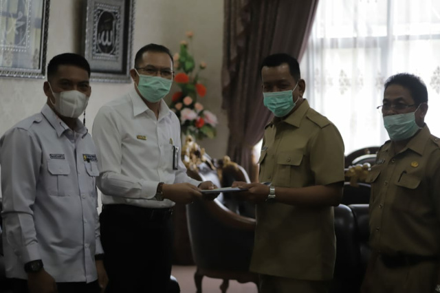 Bupati Pessel Rusma Yul Anwar