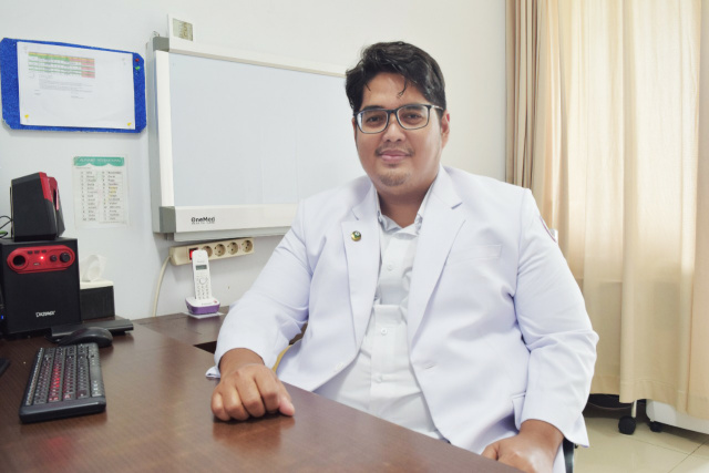 Spesialis Kebidanan Kandungan Konsultan Onkologi SPH Dr. dr. Syamel M SpOG K.Onk