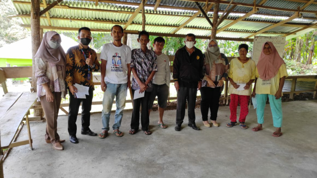 Tim Percepatan Keuangan Daerah (TPKD) Sosialisasi kredit progam Marandang, dicentra industri makanan batiah dan kerupuk ubi, diJorong Badui Nagari Simawang, Kecamatan Rambatan.