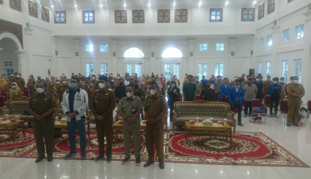 Arteria Dahlan selaku Anggota MPR RI, sosialisasikan empat pilar kebangsaan di Bukittinggi.