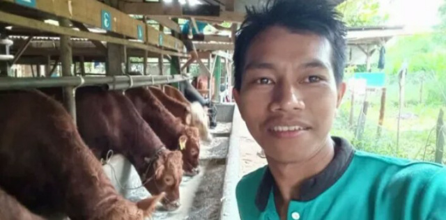 Hendra Saputra, pengusaha muda di bidang usaha peternakan sapi dan kambing perah dari Kelurahan Nan Balimo Kota Solok