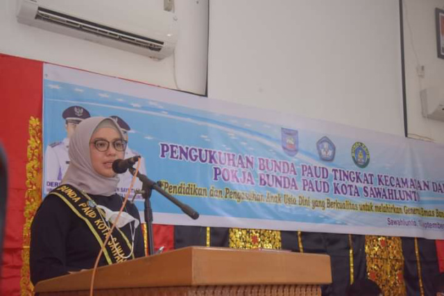 Ny. Meivyta Deri Asta Melantik Kepengurusan Bunda PAUD Kecamatan Dan Pokja Bunda PAUD Kota Sawahlunto, Jumat, (9/9)Ny. Meivyta Deri Asta Melantik Kepengurusan Bunda PAUD Kecamatan Dan Pokja Bunda PAUD Kota Sawahlunto, Jumat, (9/9)