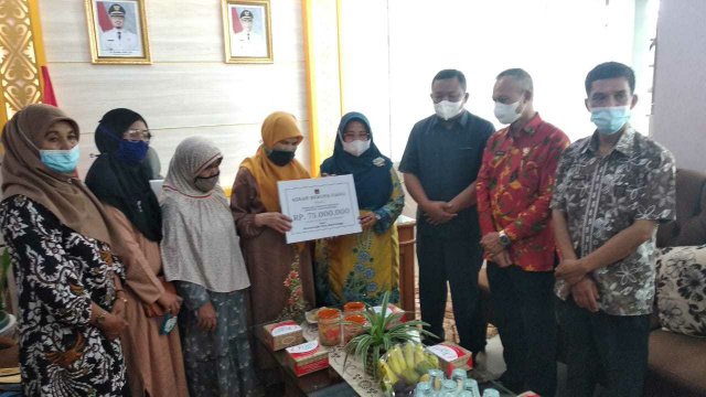 Pemerintah Kota Bukittinggi merealisasikan hibah dalam bentuk uang kepada Dewan Pengurus Cabang Persatuan Tuna Netra Indonesia Kota Bukittinggi. 