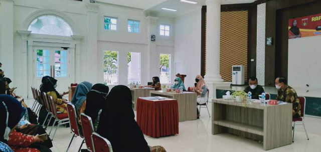 Dewan Kerajinan Nasional Daerah (Dekranasda) Kota Bukittinggi melaksanakan Rapat Kerja (Raker) di pendopo Rumah Dinas Wali Kota Bukittinggi