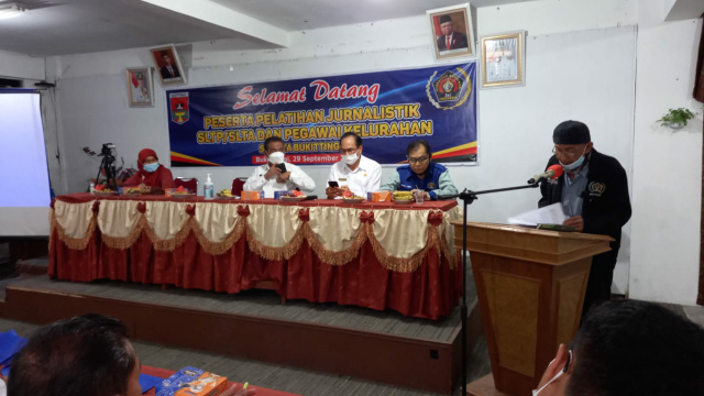 PWI Bukittinggi gelar pelatihan dasar jurnalistik bagi siswa SLTP, SLTA, pegawai kelurahan dan OPD se Kota Bukittinggi