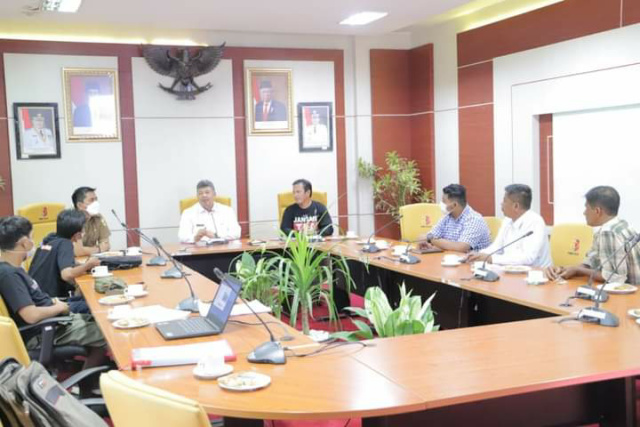 Walikota Solok Zul Elfian Umar beraudiensi dengan DPC Masyarakat Sadar Wisata (Masata) Kota Solok