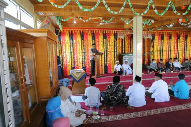 Wakil Walikota Solok Ramadhani Kirana Putra secara resmi meresmikan perubahan status Mushalla Darussalam menjadi Masjid Darussalam Biruhun Kelurahan Simpang Rumbio