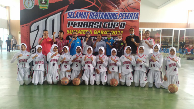 Tim Basket putri Kabupaten Limapuluh Kota