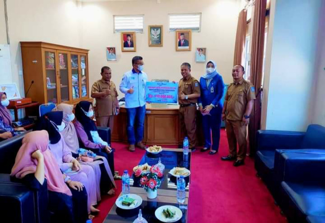 Penyerahan CSR Bank Nagari Simpang Empat