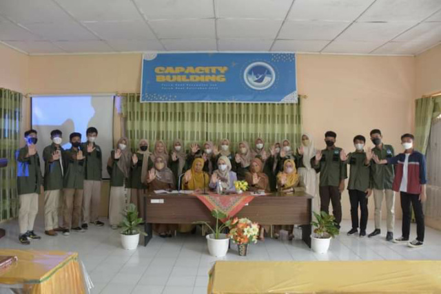 Pengurus Forum Anak Kota Padang Panjang ikuti Pelatihan Capacity Building, Selasa (19/4/2022).