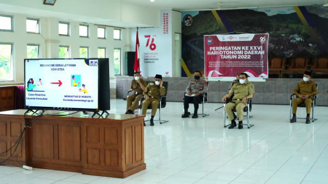 Bupati Kabupaten Limapuluh Kota Safaruddin Dt. Bandaro Rajo menghadiri peringatan hari Otonomi Daerah ke-XXVI tahun 2022 secara virtual