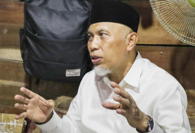 Gubernur Sumbar Mahyeldi