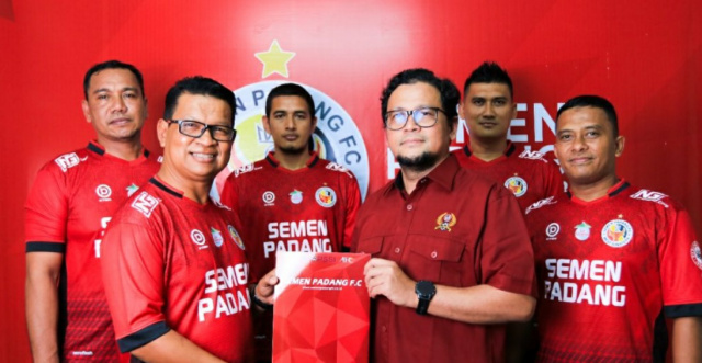 Jajaran pelatih Semen Padang FC untuk mengarungi Liga 2 musim 2022.