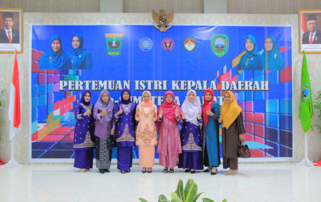 Pertemuan Isteri Kepala Daerah Se-Sumatera Barat di Pasaman