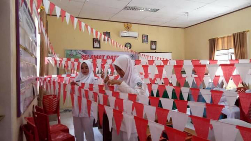 Pemkab Dharmasraya sebarkan seribu bendera dalam rangka memeriahkan HUT-RI ke-77 tahun