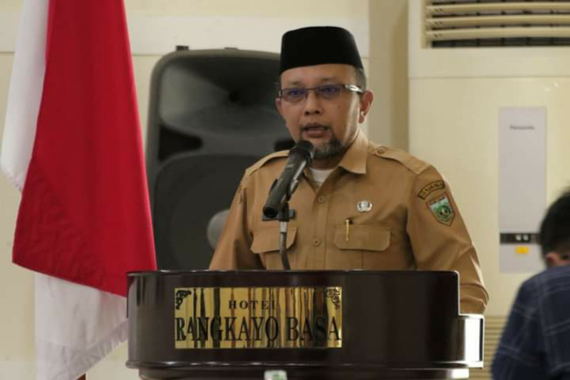 Kepala DPMPTSP Kota Padang Panjang, Ewasoska, S.H, 