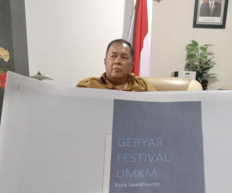 Kepala Dinas Perindagkop Kota Sawahlunto, Drs Mukhsis, MM