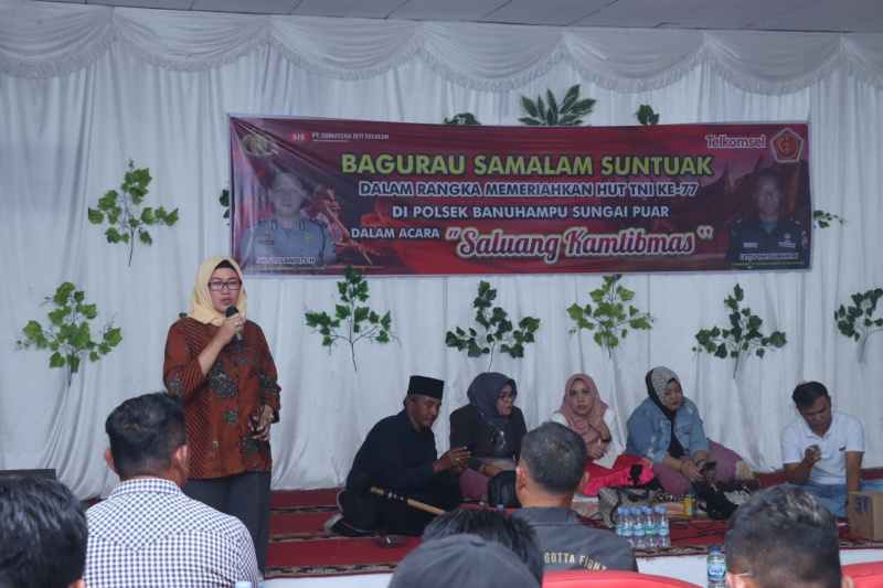 Kapolres Bukittinggi AKBP Wahyuni Sri Lestari, S.I.K. menghadiri saluang Kabtibmas.