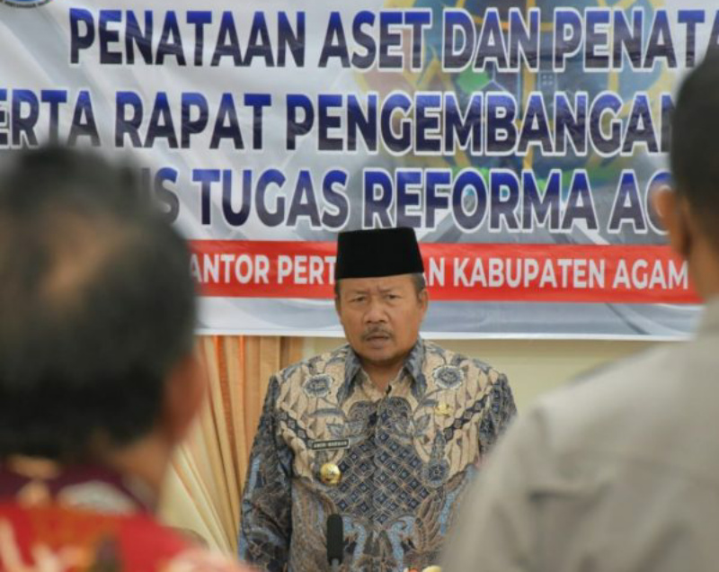 Bupati Agam, Dr H Andri Warman saat membuka rapat integrasi penataan aset dan akses reforma