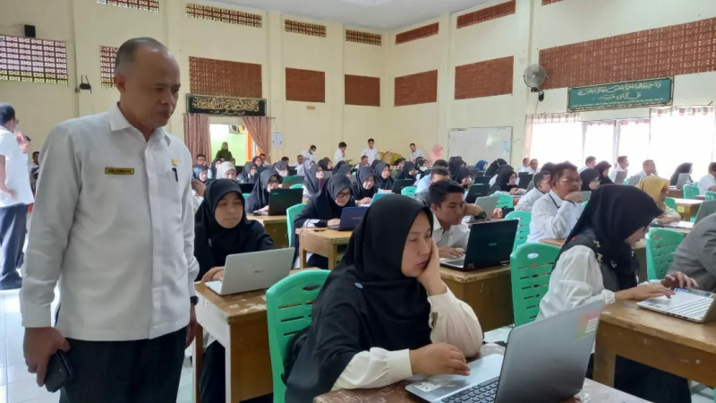Foto 332 PNS dan PPPK di lingkungan Kantor Kementerian Agama Kota Bukittinggi ikuti CAT Indeks Profesionalisme dan Moderasi Beragama (IPMB) Tahun 2022,