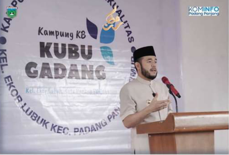 Wali Kota Padang Panjang, Fadly Amran.