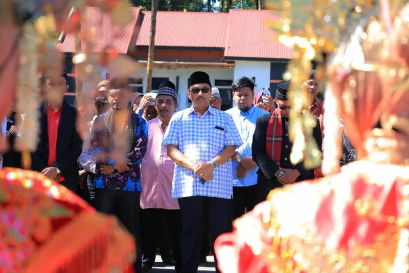 Bupati Pasaman, Benny Utama saat hadiri alek budaya Minang di Tanjuang Baringin.
