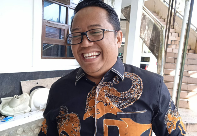 Ketua DPC PBB Kota Padang Panjang, Hendra Saputra, SH.