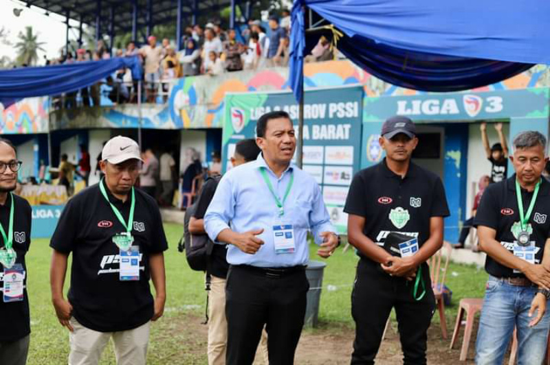 Ketum PSPP, Sonny Budaya Putra berikan arahan usai laga hadapi Josal FC, Ahad (7/1/2024) kemaren di GOR Durian Gadang Sungai Sariak.
