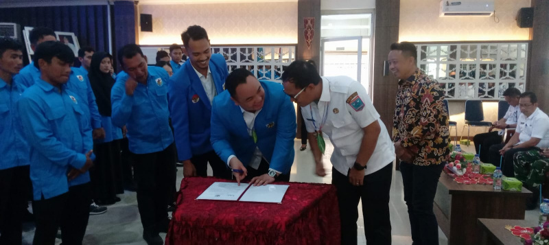 Bupati DR.Rinto Wardana jadi Saksi Pelantikan Kepengurusan KNPI Kep.Mentawai periode 2025-2028