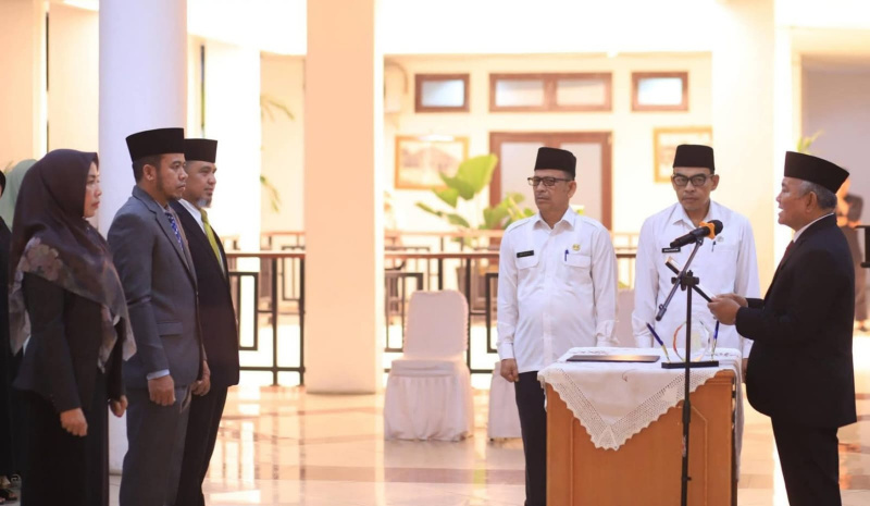 Wawako Suryadi Nurdal Lantik Tiga Pejabat Pimpinan Tinggi Pratama Pemko Solok 