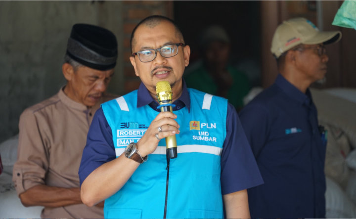 Manager Strategi Pemasaran PLN UID Sumbar, Roberto