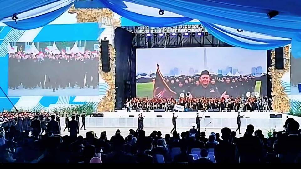 Presiden Prabowo apresiasi Batalyon Perisai Syarikat Islam di momen HUT Bhayangkara ke-79. (Dok. Istimewa)