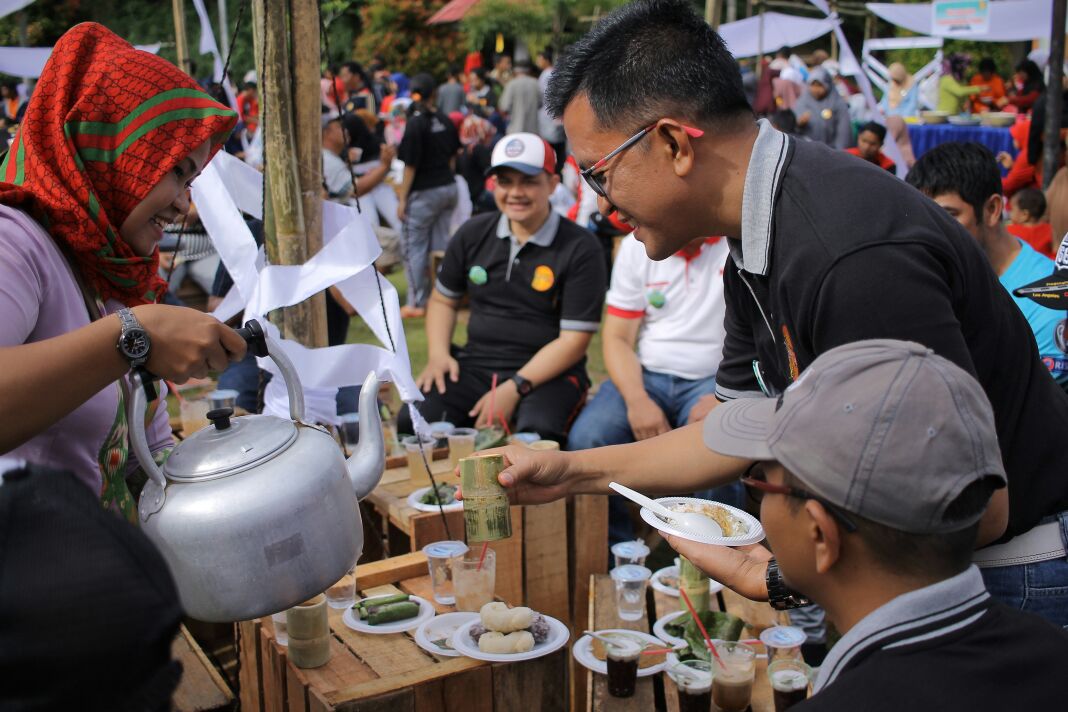 Masyarakat Serbu Festival Kuliner Khas Payakumbuh