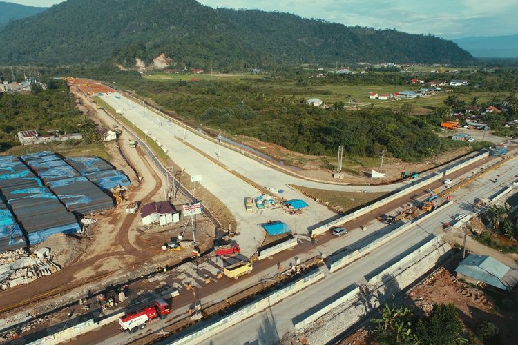Pembangunan Jalan Tol Padang-Sicincin yang dikerjakan PT Hutama Karya (ist)